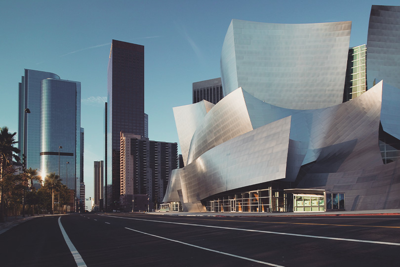 USA-California-Los Angeles-Downtown:Walt Disney Concert Hall - (b.2004) Architect Frank Gehry  Dawn View© Walter Bibikow 2005